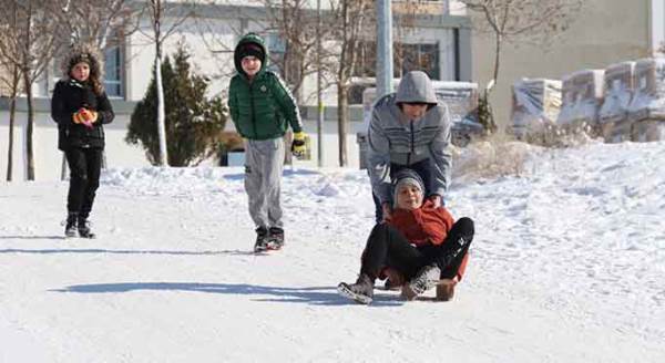 Eskişehir'de karın tadını çıkarıyorlar