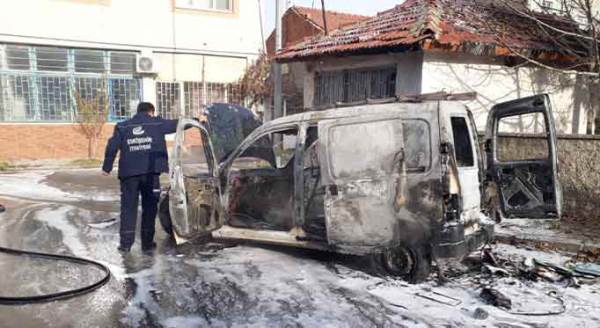 Eskişehir'de korkunç ölüm! Aracını söndürmek isterken...
