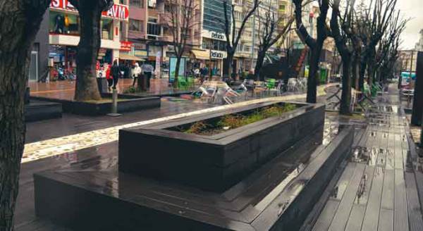 Eskişehir'de koronavirüsün yapamadığını yağmur yaptı!