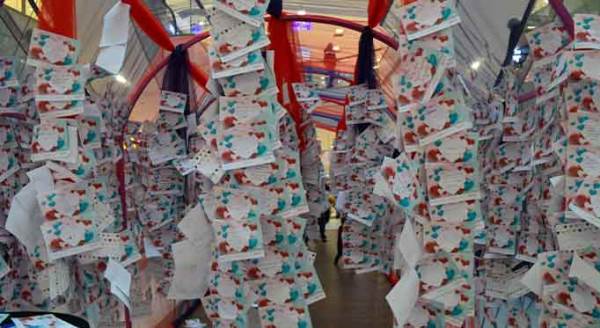 Eskişehir’de kurulan ‘Aşk Tüneli’ne 20 bin not astılar!