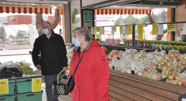 Eskişehir'de maskeli alışveriş!