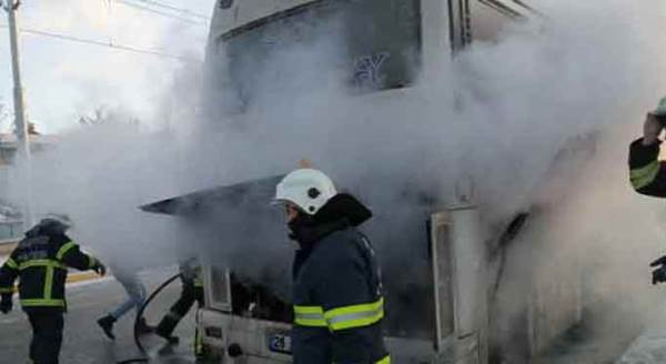 Eskişehir'de panik! Servis otobüsü alev aldı...