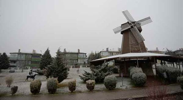 Eskişehir'de Pazar sabahı kar sürprizi