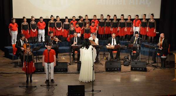 Eskişehir'de şarkılarla 23 Nisan