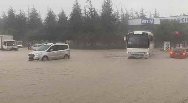 Eskişehir'de sel felaketi!