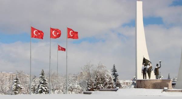 Eskişehir’de seyirlik kar manzaraları