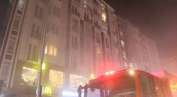 Eskişehir'de sigara bir daireyi küle çevirdi