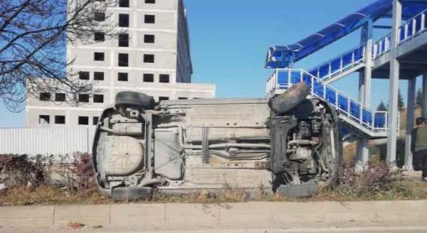 Eskişehir’de takla atan araçtan mucize kurtuluş!