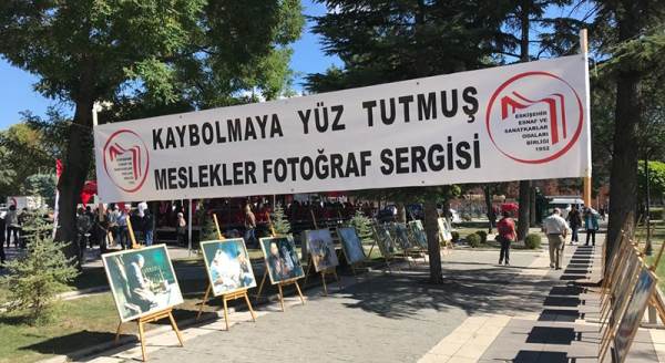 Eskişehir'de unutulan meslekler bu sergide...
