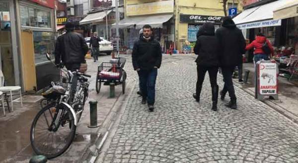 Eskişehir’de vatandaşın kaldırım işgaliyle imtihanı!