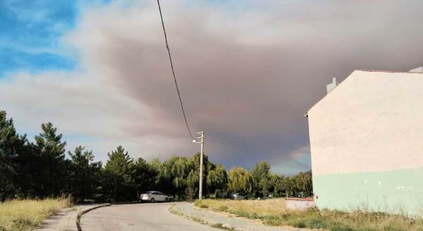 Eskişehir'de yaşayanlar şaşkın: Nereden geliyor bu duman?