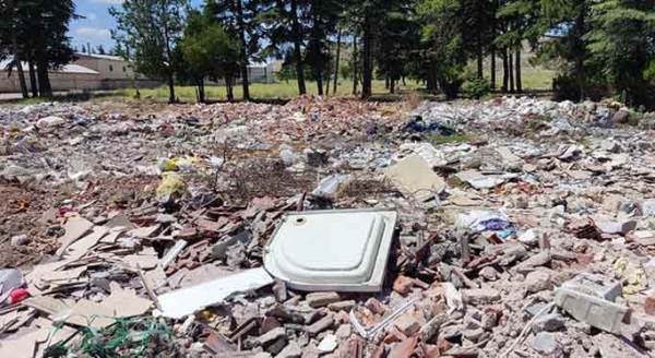 Eskişehir'de yıkılan okul bu hale geldi