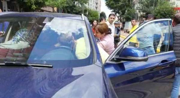 Eskişehir'de yol kesip, kadın sürücüyü vurdu!