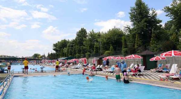 Eskişehir'de ziyaretçi akını! 10 binlerce kişi...