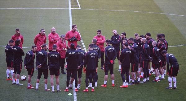 Eskişehir'deki A Milli Takım hazırlıklarını tamamladı