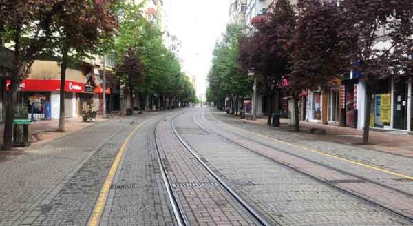 Eskişehir'e sessizlik hakim