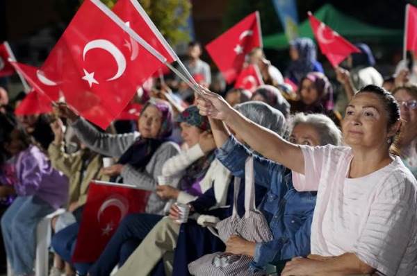 Eskişehir'e yakışan kutlama: 6 farklı mahallede 6 farklı konser!