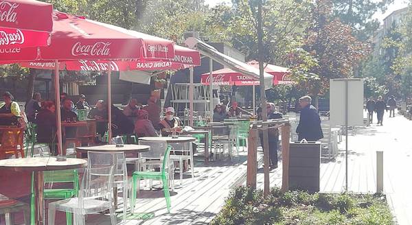 Eskişehir güneşli havanın tadını çıkarıyor