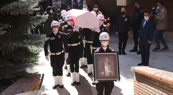 Eskişehir hocaların hocasını son yolculuğuna uğurladı