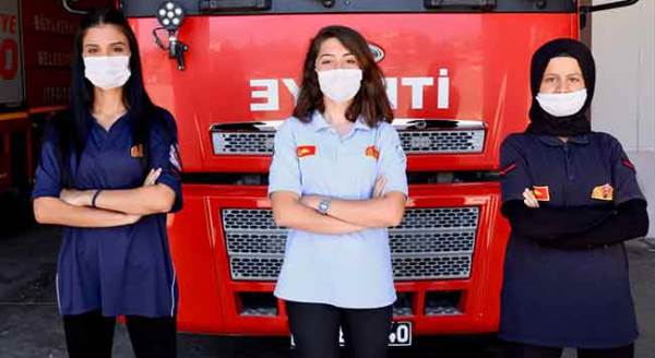 Eskişehir'in "alev avcısı" kızları!