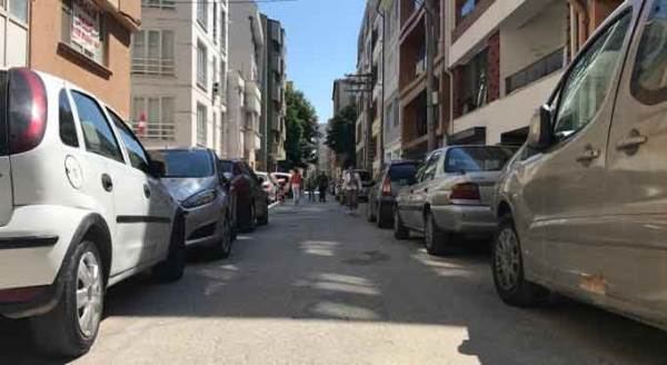 Eskişehir'in ara sokaklarını adeta esir aldılar!