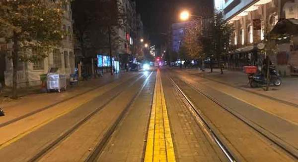 Eskişehir'in en işlek caddelerinde yasak sessizliği