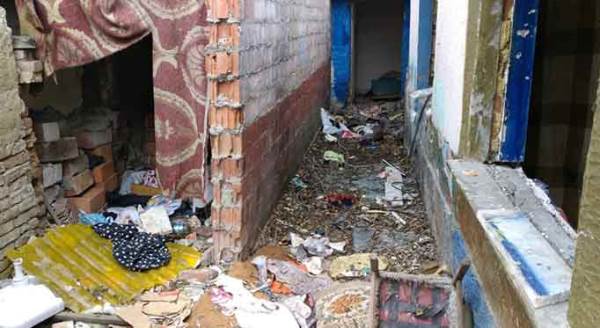 Eskişehir'in göbeğinde tehlike saçıyor!