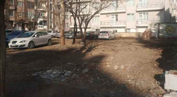 Eskişehir’in göbeğindeki “tehlike” yıkıldı!