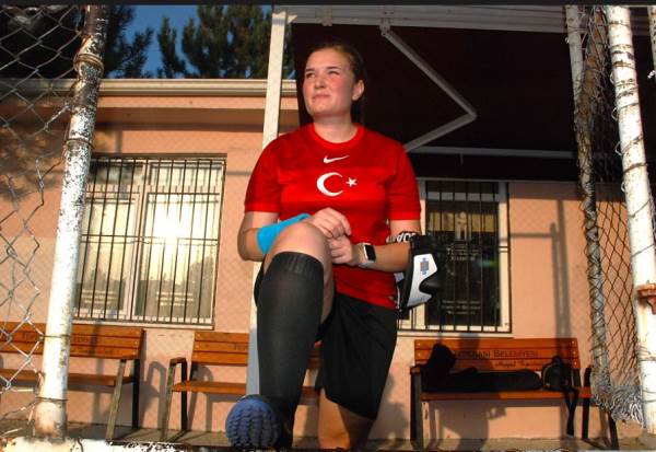 Eskişehir'in gururu engelleri aşarak Türkiye'yi temsil edecek!