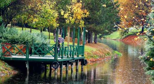 Eskişehir'in Porsuk Çayı'ndan sonbahar görüntüleri 