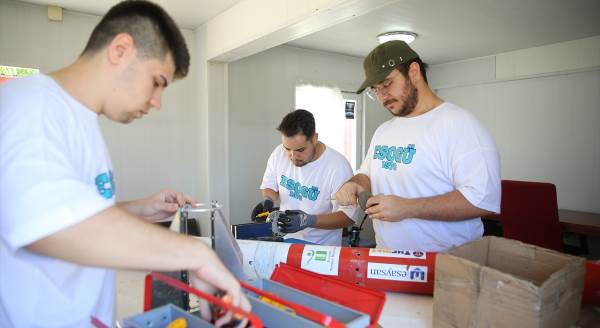 Eskişehir'in roket takımları göklerde yarışacak