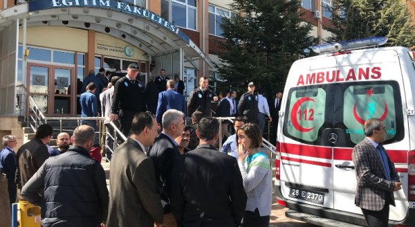 Eskişehir Osmangazi Üniversitesi'nde silahlı saldırı