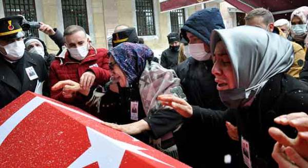 Eskişehir şehidini son yolculuğuna uğurladı