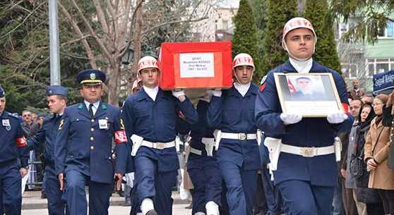 ESKİŞEHİR ŞEHİDİNİ UĞURLUYOR