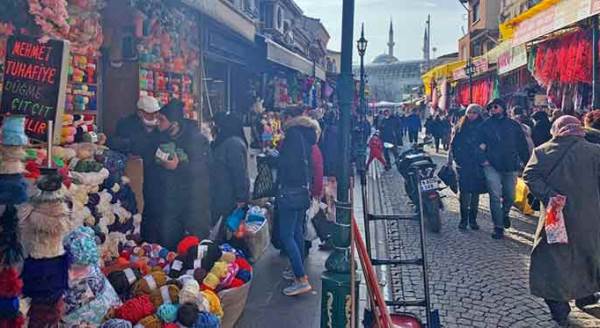 Eskişehir sokaklarında büyük yoğunluk