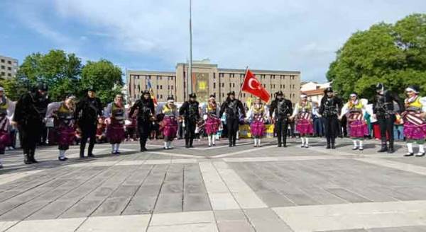 Eskişehir sokaklarında renkli görüntüler