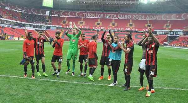 Eskişehirspor - Sivasspor maçtan kareler