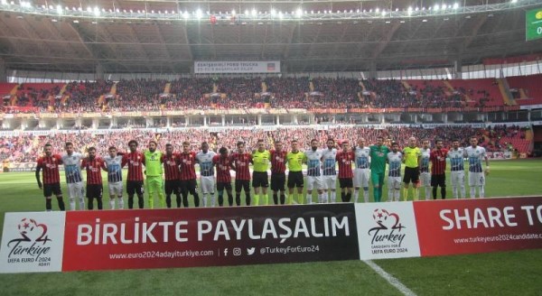 Eskişehirspor Adana Demirspor maçından fotoğraflar