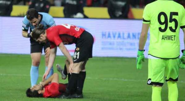 Eskişehirspor'da büyük şok! Cemali Sertel sezonu kapattı!