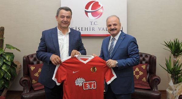 Eskişehirspor'dan Vali Çakacak'a ziyaret