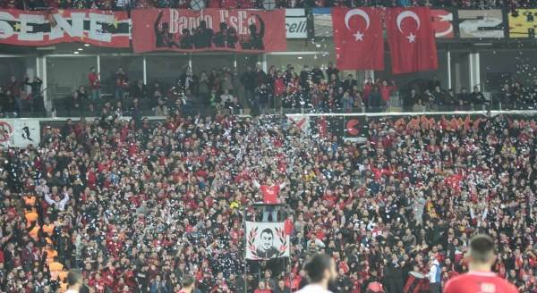 Eskişehirspor Denizlispor maçında taraftar rekoru kırıldı