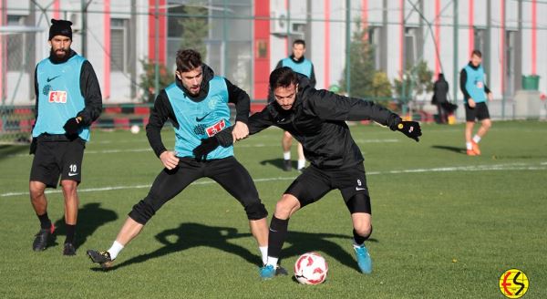 Eskişehirspor hız kesmedi!