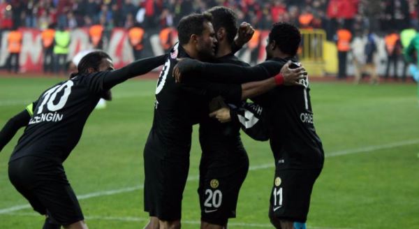 Eskişehirspor Rizespor maçından fotoğraflar