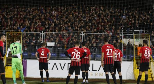 Eskişehirspor taraftarı herkesin dilinde!