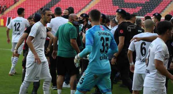 Eskişehirspor'u yenemeyince çirkefleşiyorlar!