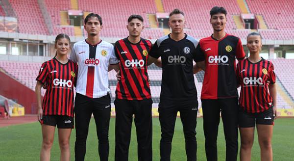 Eskişehirspor yeni sezon formalarını tanıttı