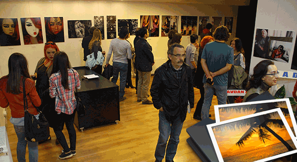 FOTOĞRAFÇI KADINLARDAN BİR İLK