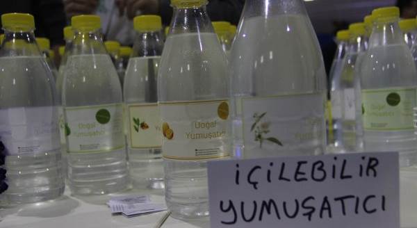 Genç girişimciler, içilebilir yumuşatıcı ve el mikroskobu üretti 