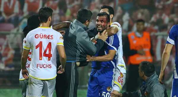 Göztepe - Eskişehirspor karşılaşmasından kareler