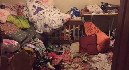 Havacılar, evini su basan ailenin yardımına koştu